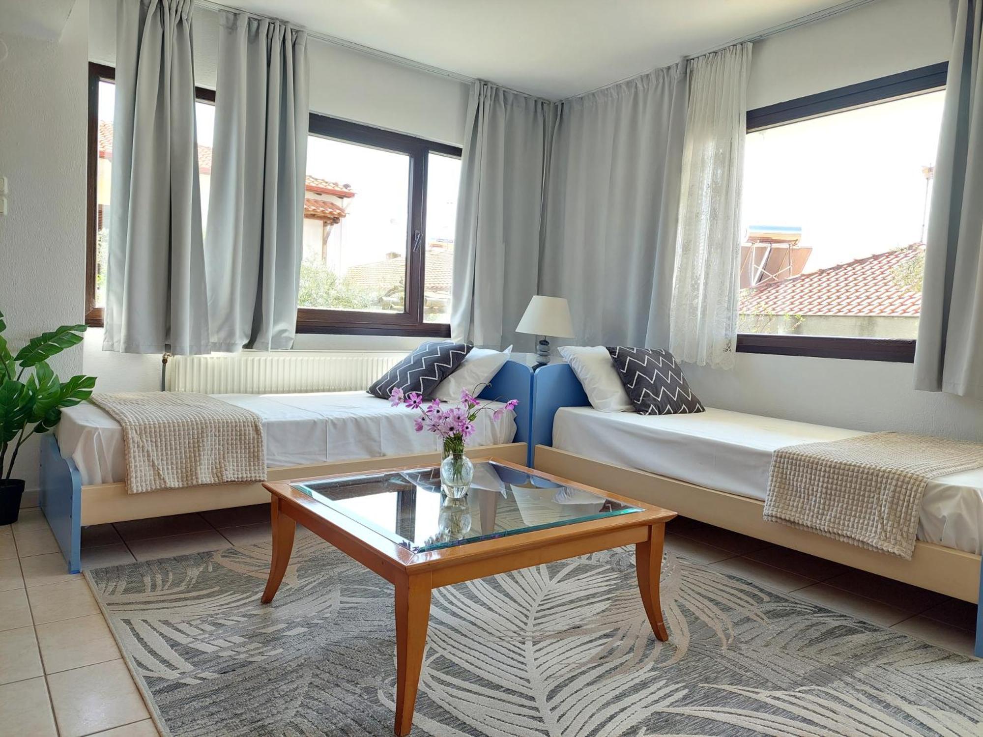 Dora'S House Comfortable Apartment With A Yard And View Pyrgadikia Zewnętrze zdjęcie